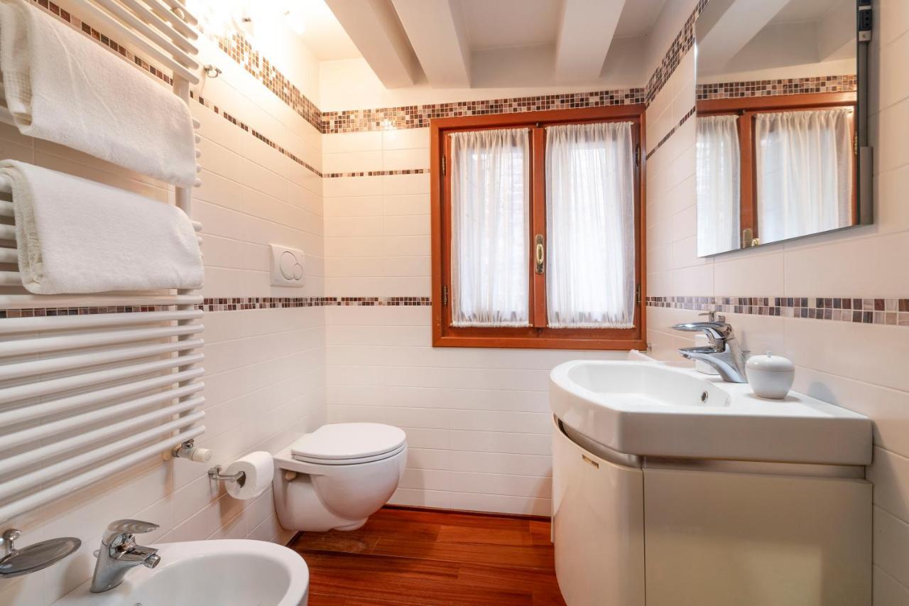 Glass House - Loft 2 Minutes To Rialto Bridge & View Wenecja Zewnętrze zdjęcie